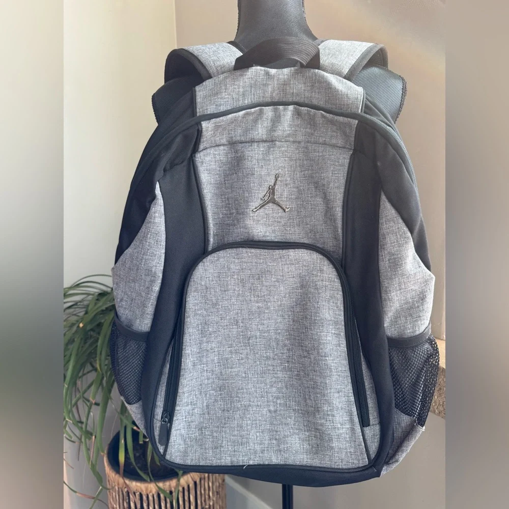 Nike Michael Jordan Backpack Bookbag School Bag Laptop Bag Graphite/Black Gray